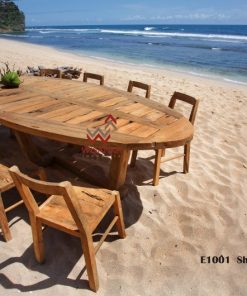 Shuka Sulur Wooden Dining Set