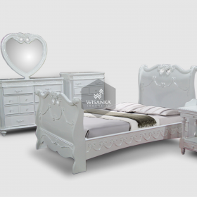 Feodora Classic Bed Room