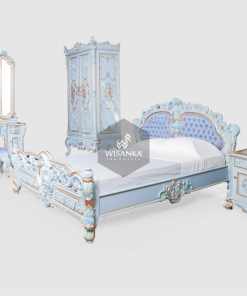 Uraina Classic Bed Room
